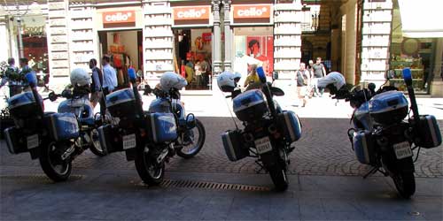 Polismotorcyklar